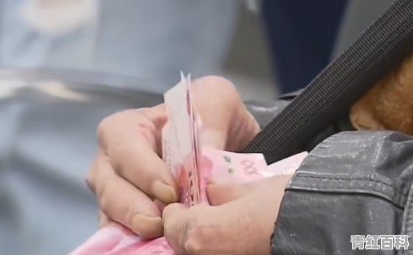 借给关系好的老同学几万，从不主动还，该怎么要回钱又不伤感情