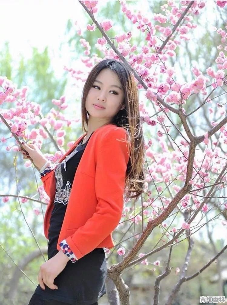 想带小姐姐出去看花 最好离成都近一点 去哪好呢