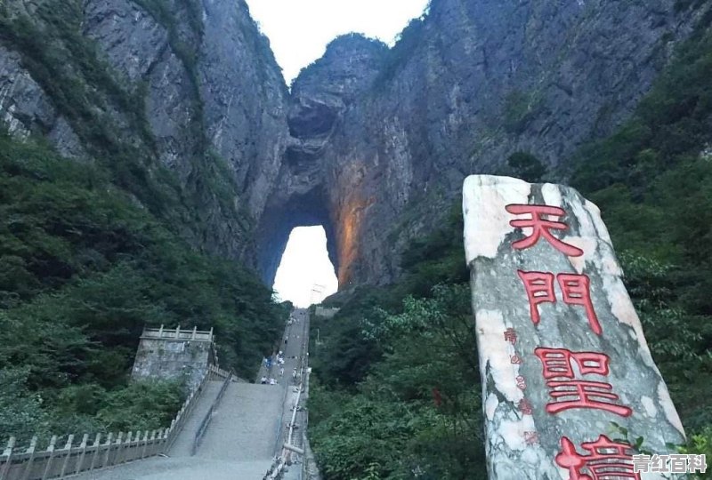 贵州与云南，两地五大风景名胜，你觉得谁的更著名