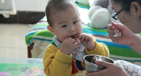 孩子长期积食不治会怎么样呢？大家都有什么办法解决